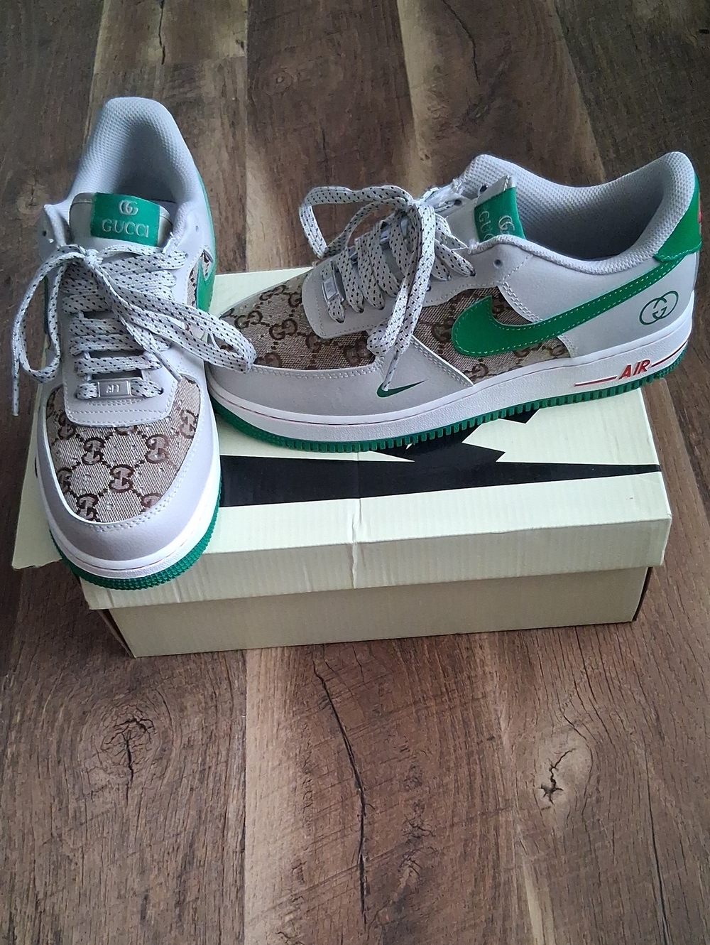 Custom Men’s White & Green Nike  Low-Top Sneakers